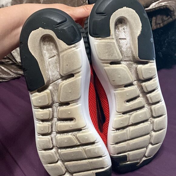 EUC Nike Men's Lunarestoa 2 Essential University Red / Black-Team Running Shoes - Picture 9 of 9